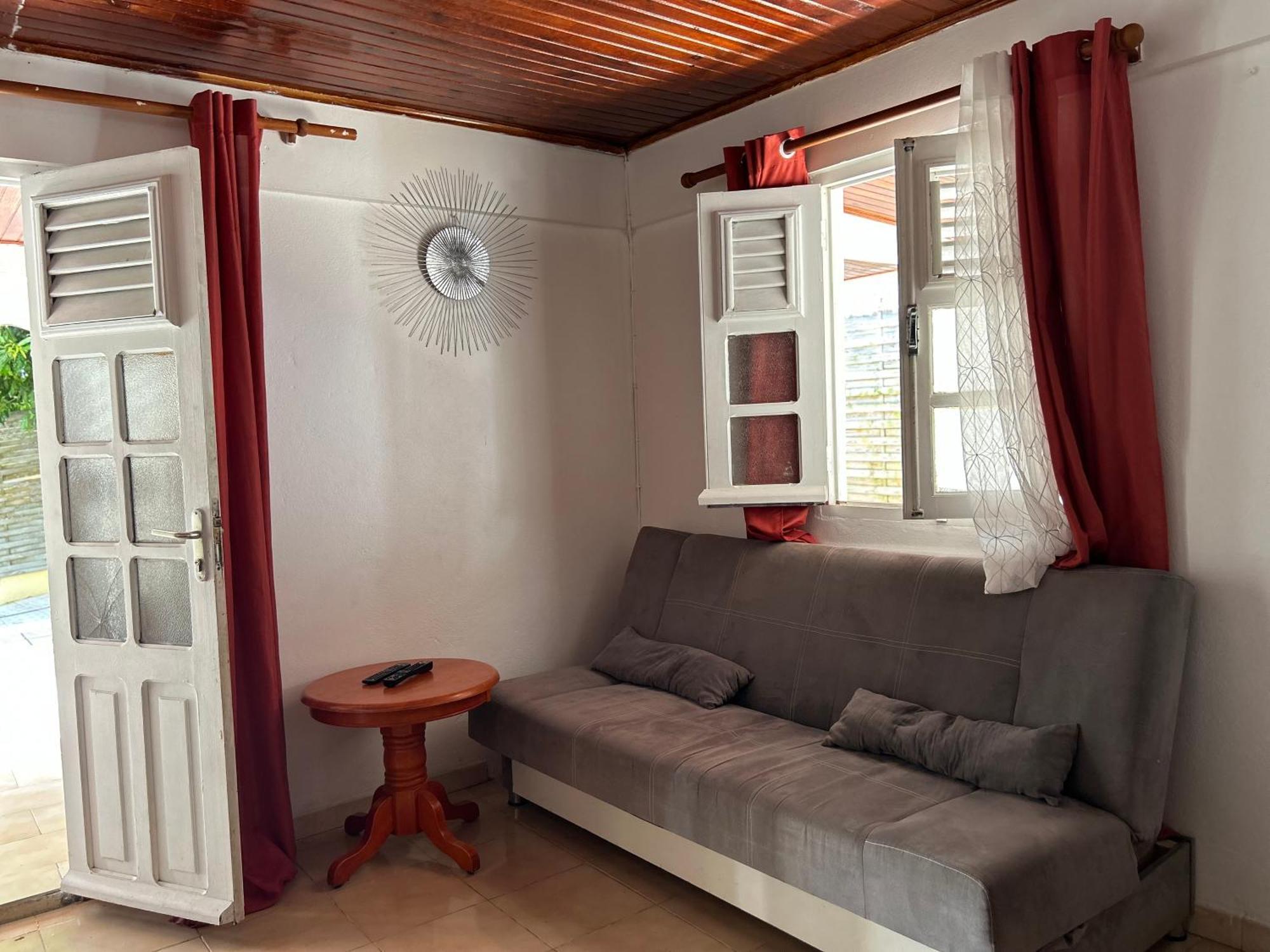 Villa A Louer A Sainte-Anne En Martinique Exteriör bild